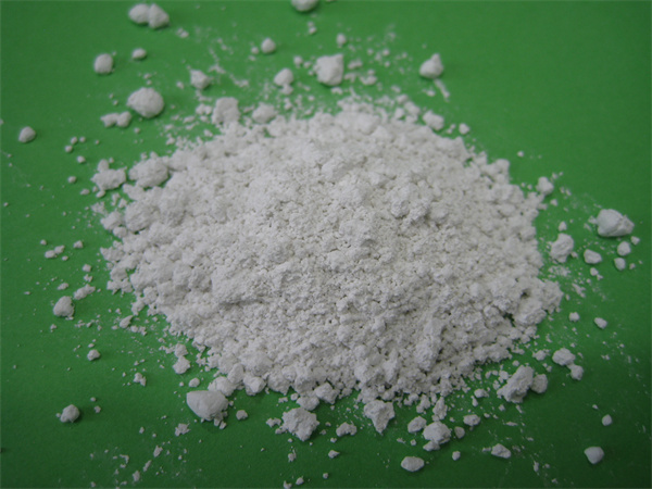 白剛玉電熔氧化鋁用作陶瓷結(jié)合劑填料，用來調(diào)整硬度